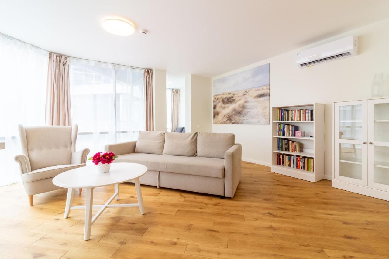 Elija Swan-Toy Apartments Sventoji Luaran gambar