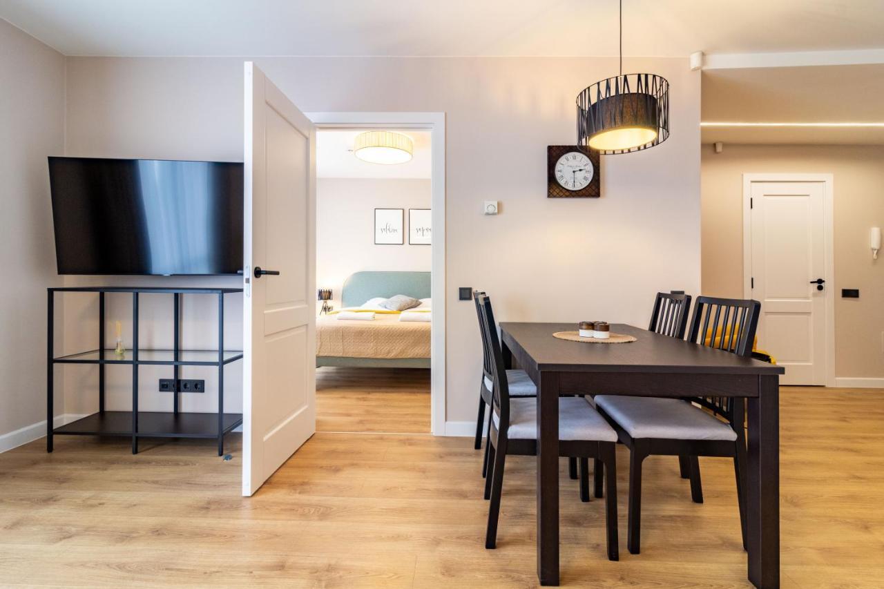Elija Swan-Toy Apartments Sventoji Luaran gambar