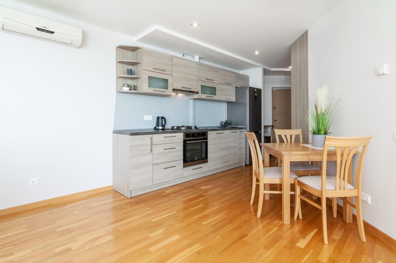 Elija Swan-Toy Apartments Sventoji Luaran gambar