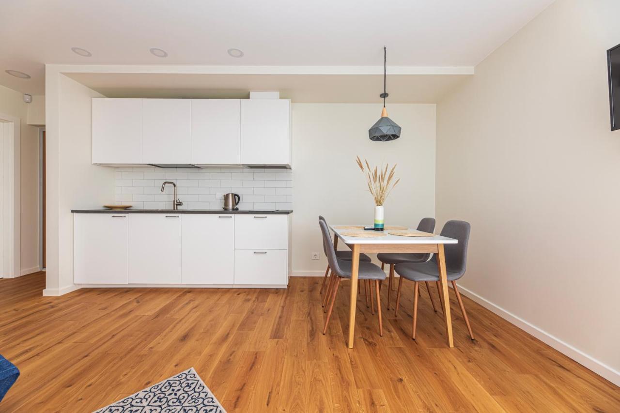 Elija Swan-Toy Apartments Sventoji Luaran gambar