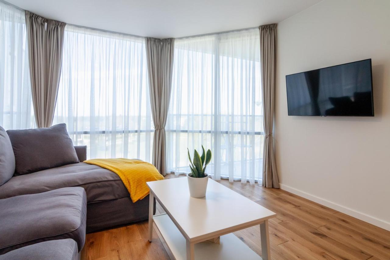 Elija Swan-Toy Apartments Sventoji Luaran gambar
