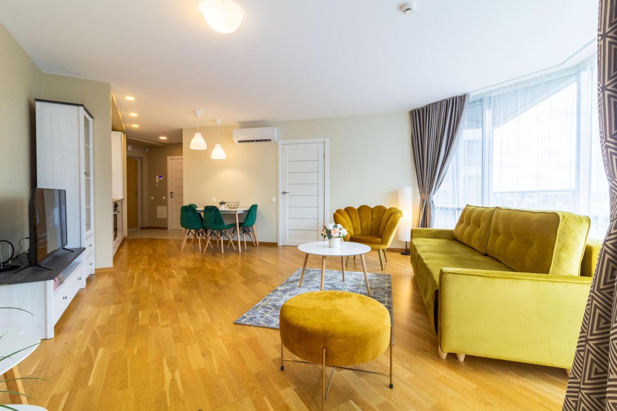 Elija Swan-Toy Apartments Sventoji Bilik gambar