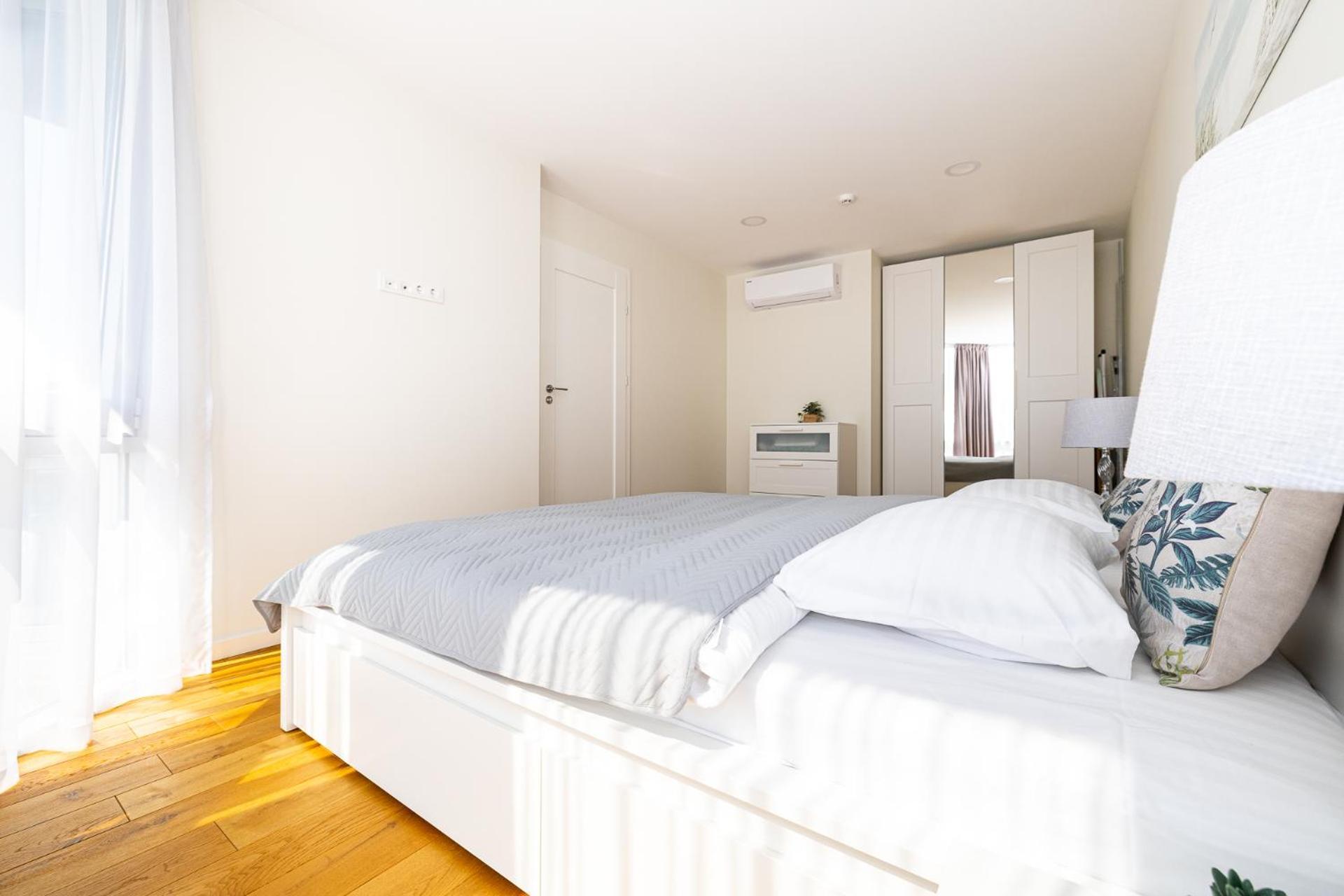 Elija Swan-Toy Apartments Sventoji Luaran gambar